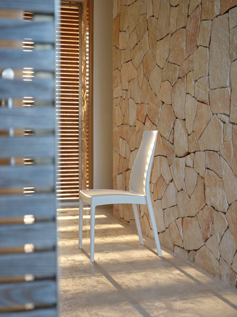 S106-Mira-white