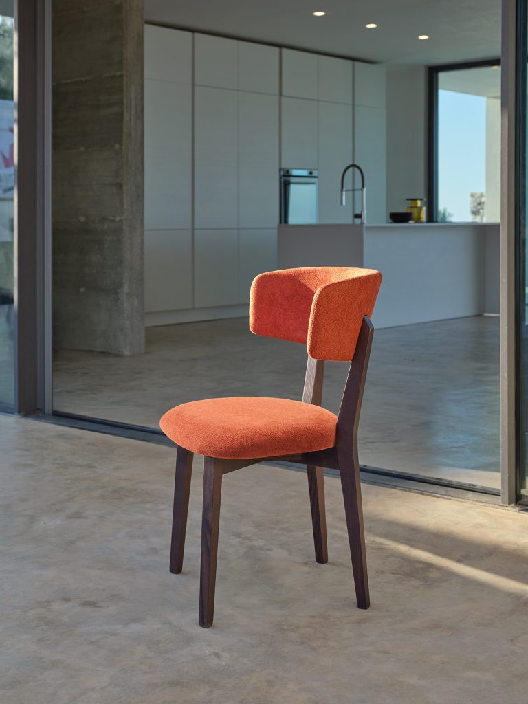 S156-Giorgia-terracotta